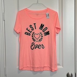 NWT Children’s Place women’s “Best Mom Ever” T-shirt in size large